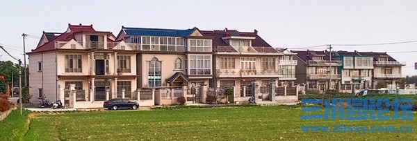 村民住房.jpg